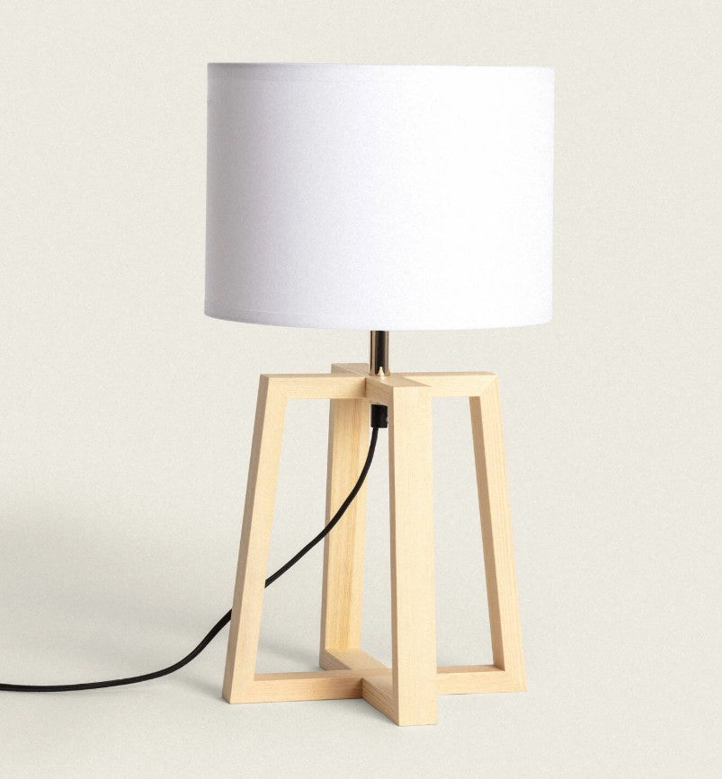 Lámpara de Mesa de Madera Korsade