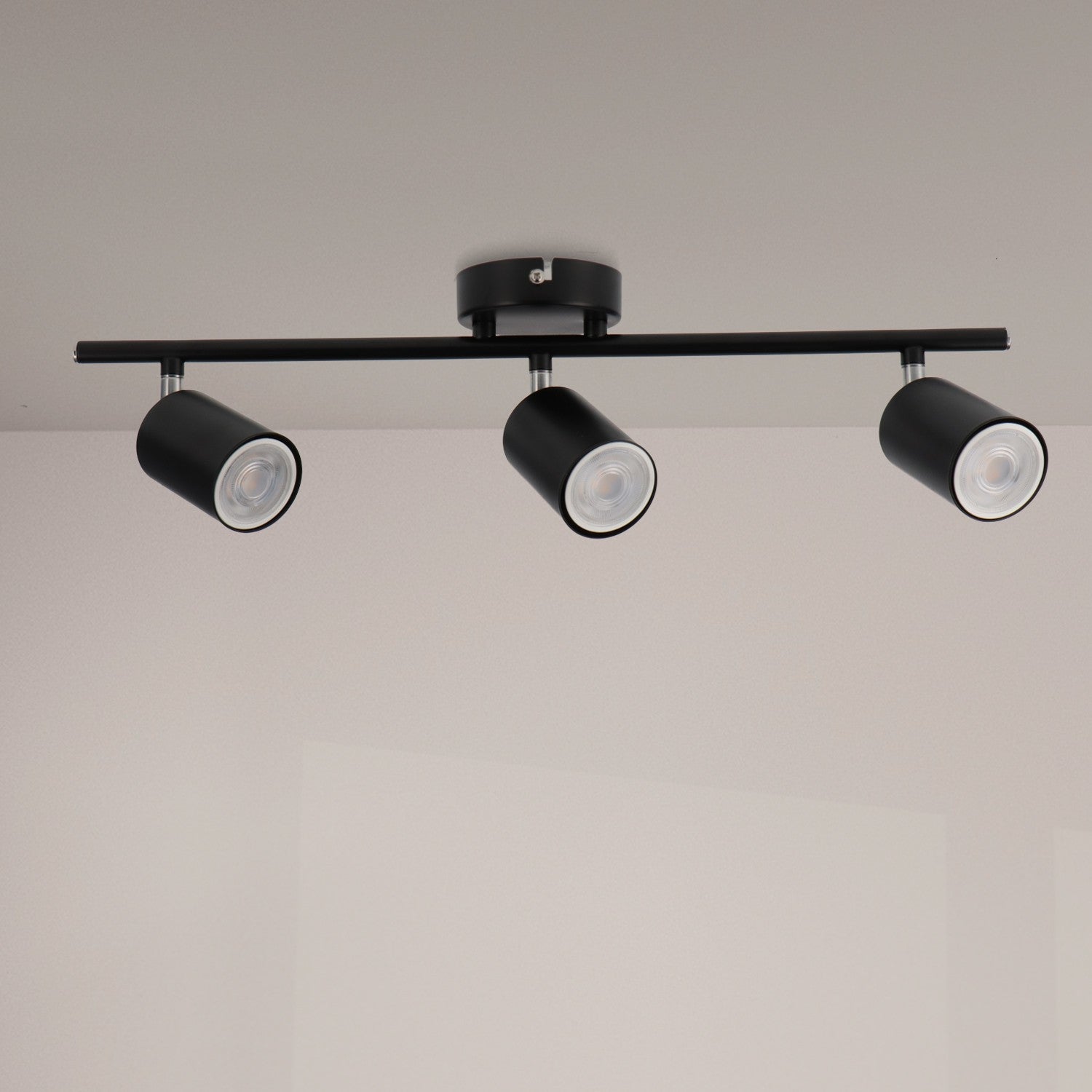 Lámpara de Techo Serie Black 3 Focos Gu10