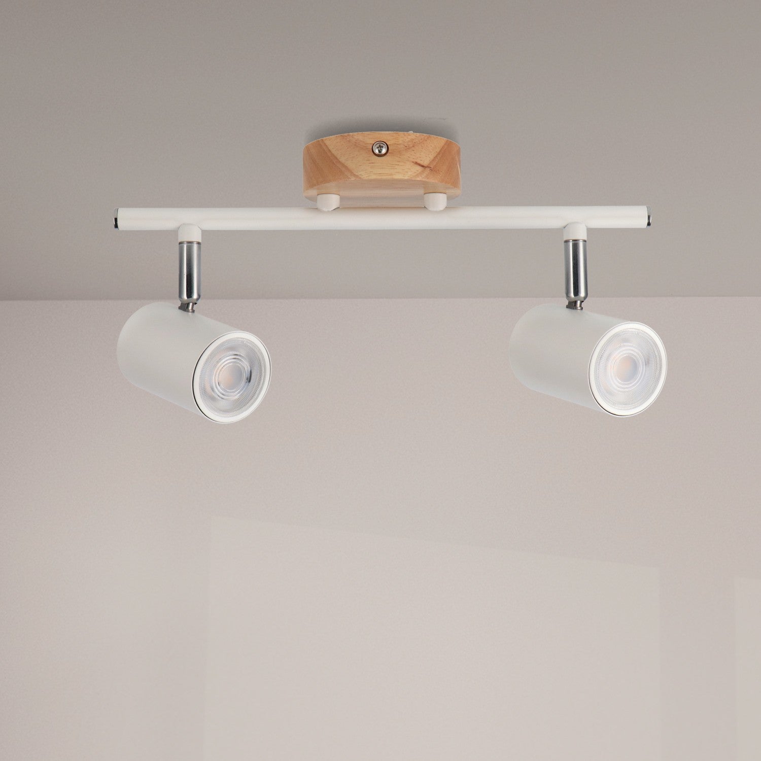 Lámpara de Techo Serie Wood 2 Focos Gu10 9.70€