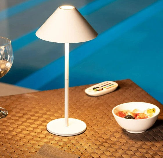 Lámpara de Mesa LED Portátil para Exterior Kivuli con Batería USB Recargable